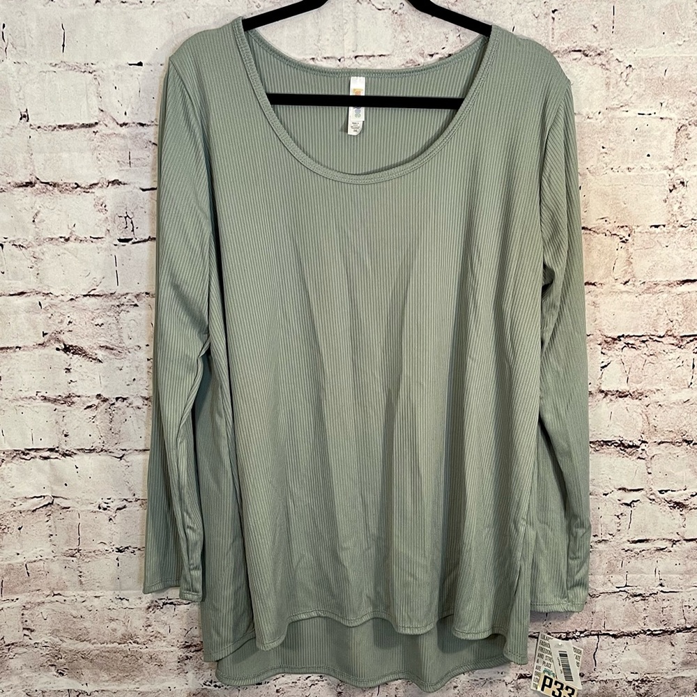 Lularoe womans Long Sleeve Top 2XL green  (A-17)